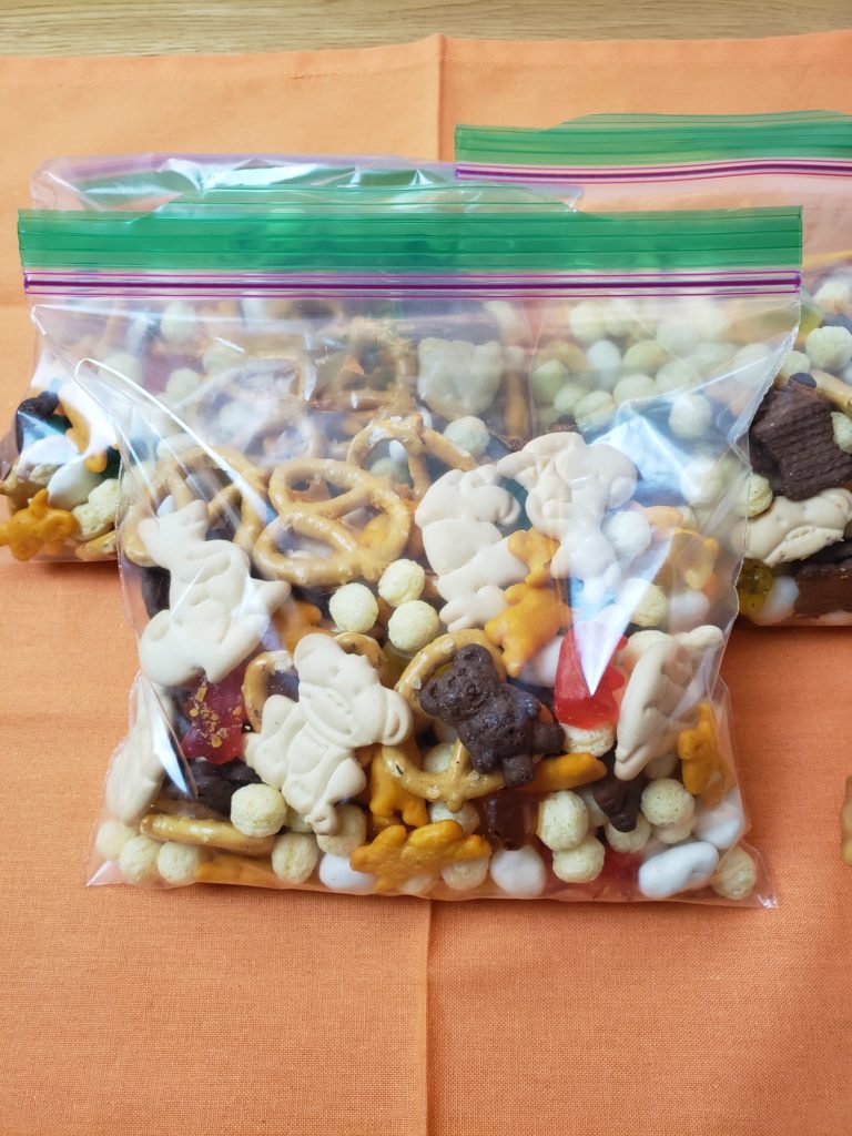 Zoo Trail Mix in Ziploc bags