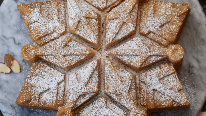 Image for Almond Snowflake Cake