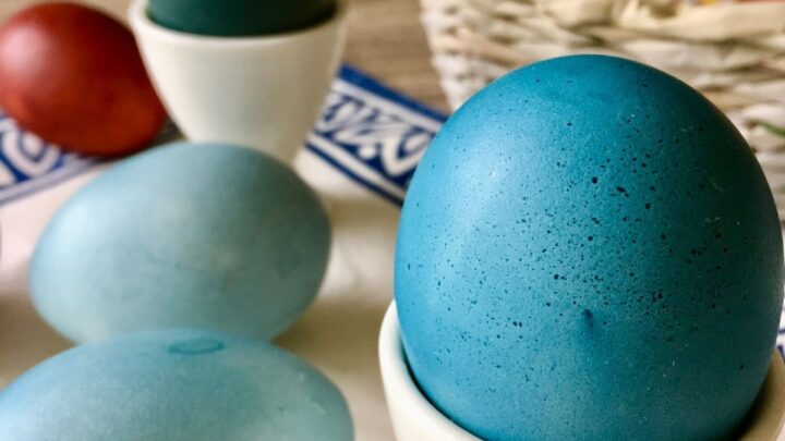 Image for Edible Dyed Easter Eggs with Red Cabbage