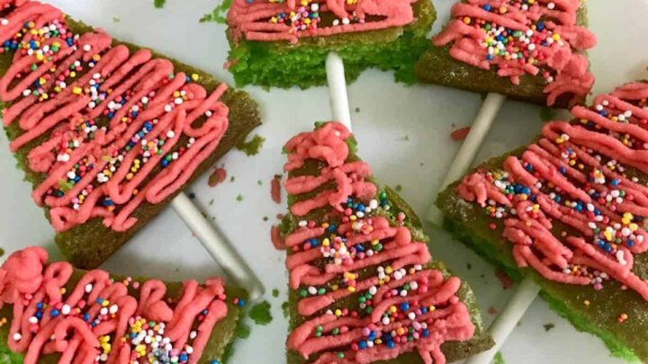 Christmas-Tree-Cakes