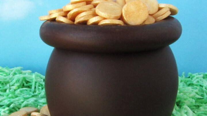 Image for Pot of Gold Caramel Apples - St. Patrick's Day Treats