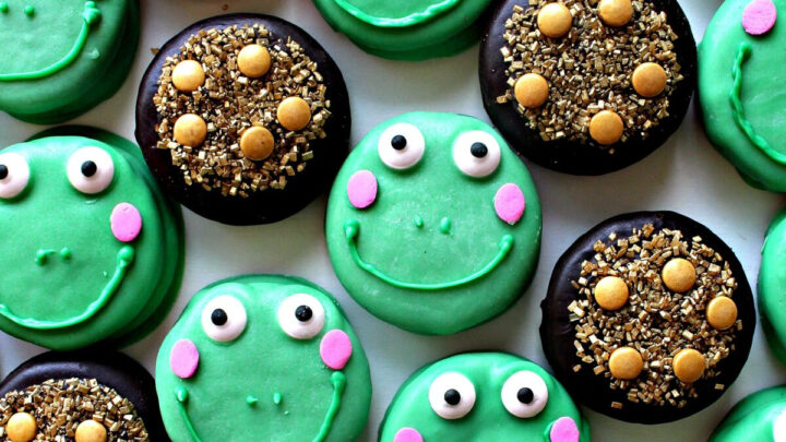 Image for St Patricks Day Cookies: Leap-rechauns and Pots of Gold