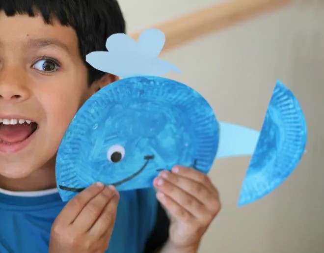 paper plate whale