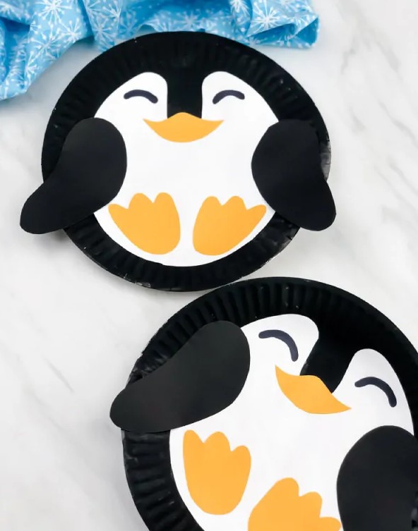 paper plate penguin craft