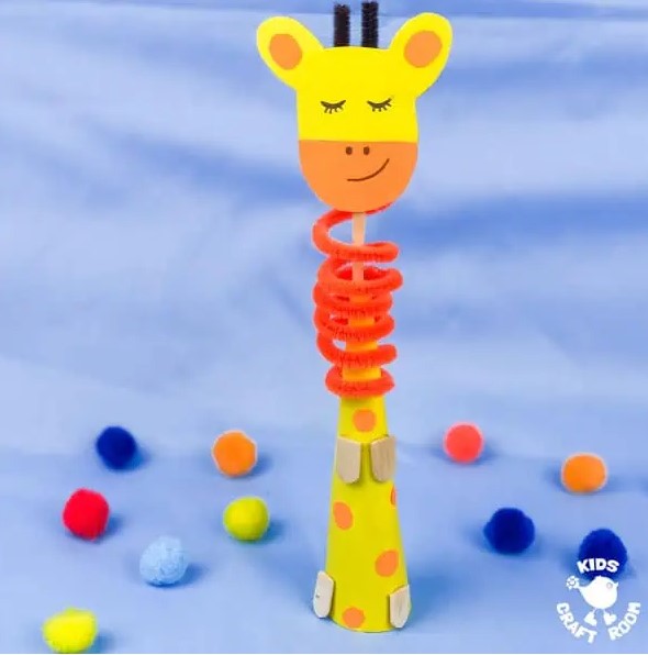 paper cone giraffe craft